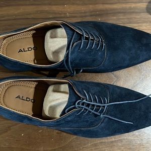 Aldo size 10 suade blue